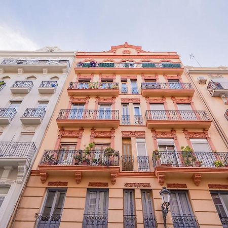Oyo Guest House Ruzafa Valencia Exteriör bild