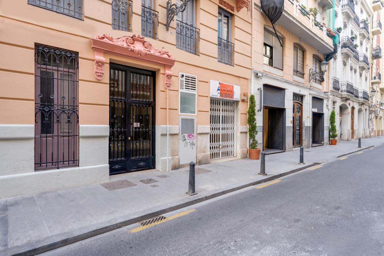 Oyo Guest House Ruzafa Valencia Exteriör bild